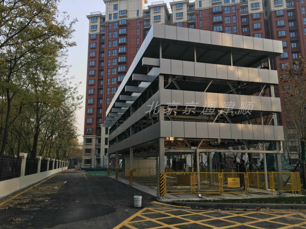 4�������M��܇��