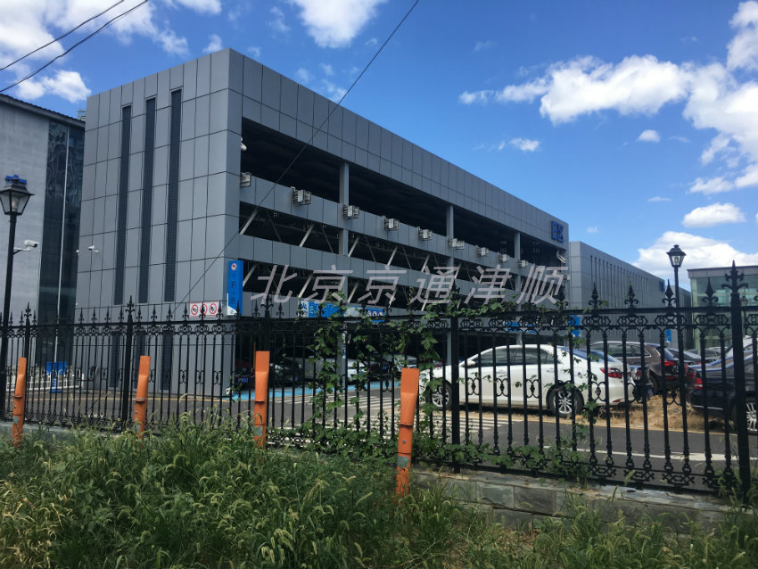 5�������M��܇��